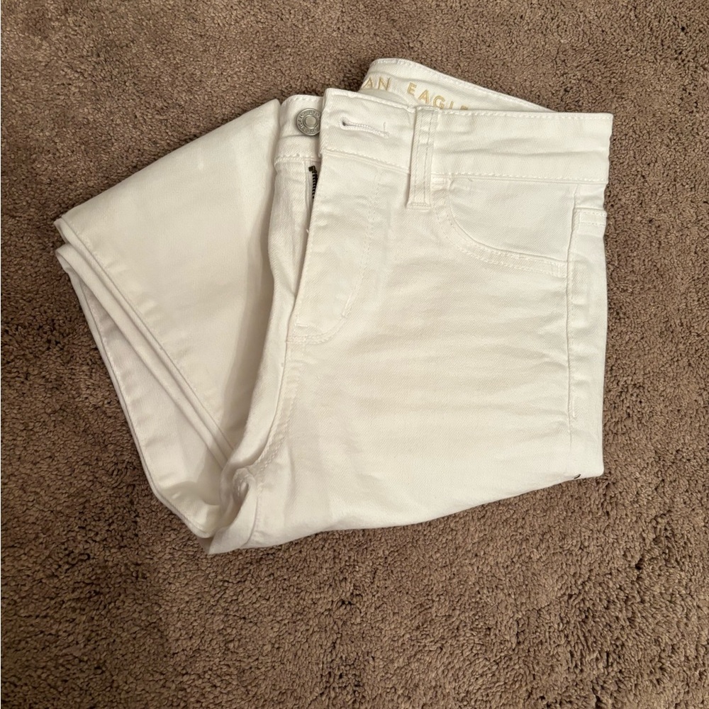 American Eagle Women’s Regular White Jean in size 0